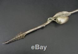 Gorham Aesthetic Period #267 Figural Sterling Silver Spear Spoon Olive Server