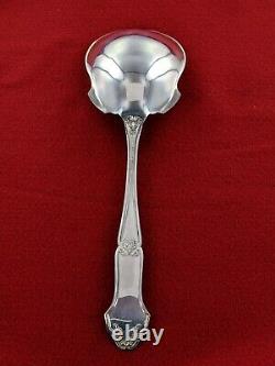 International Silver Co 1909 LaRochelle Sterling Silver 9 Berry Spoon 112273A