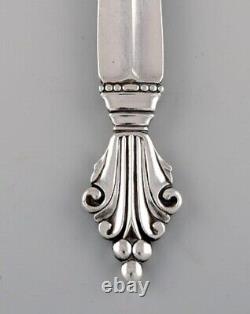 Johan Rohde for Georg Jensen. Early Acanthus serving spade in sterling silver