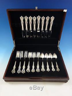 Old Colonial by Towle Sterling Silver Flatware Service For 8 Set 32 Pieces