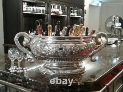 Solid sterling silver Bowl wine cistern OVER 15 KG