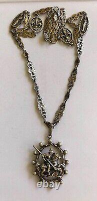 Vintage Peruzzi Sterling Silver St. Gorge Slayng Dragon Pendant Chain Necklace