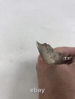 Bug Rose Aka Par Knowles Silver Sterling Master Butter Knife Bright-cut Xmas