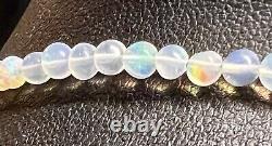 Collier de perles rondes de grande taille en opale éthiopienne étincelante de luxe en argent sterling