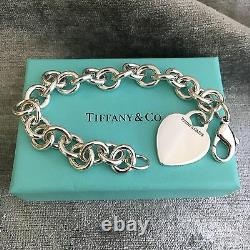 Tiffany & Co Sterling Silver Blank Heart Tag Charm Bracelet Avec Boîte