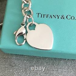 Tiffany & Co Sterling Silver Blank Heart Tag Charm Bracelet Avec Boîte